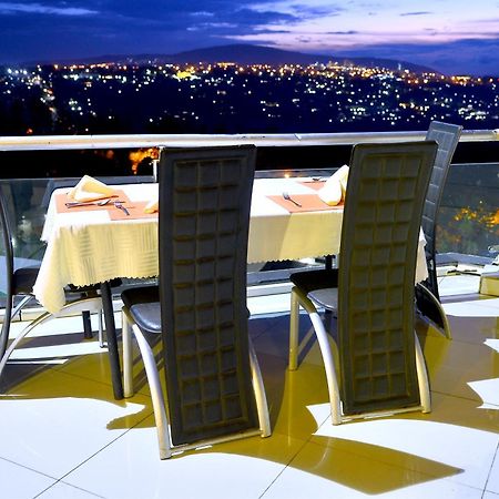 The Manor Hotel Kigali Exterior foto